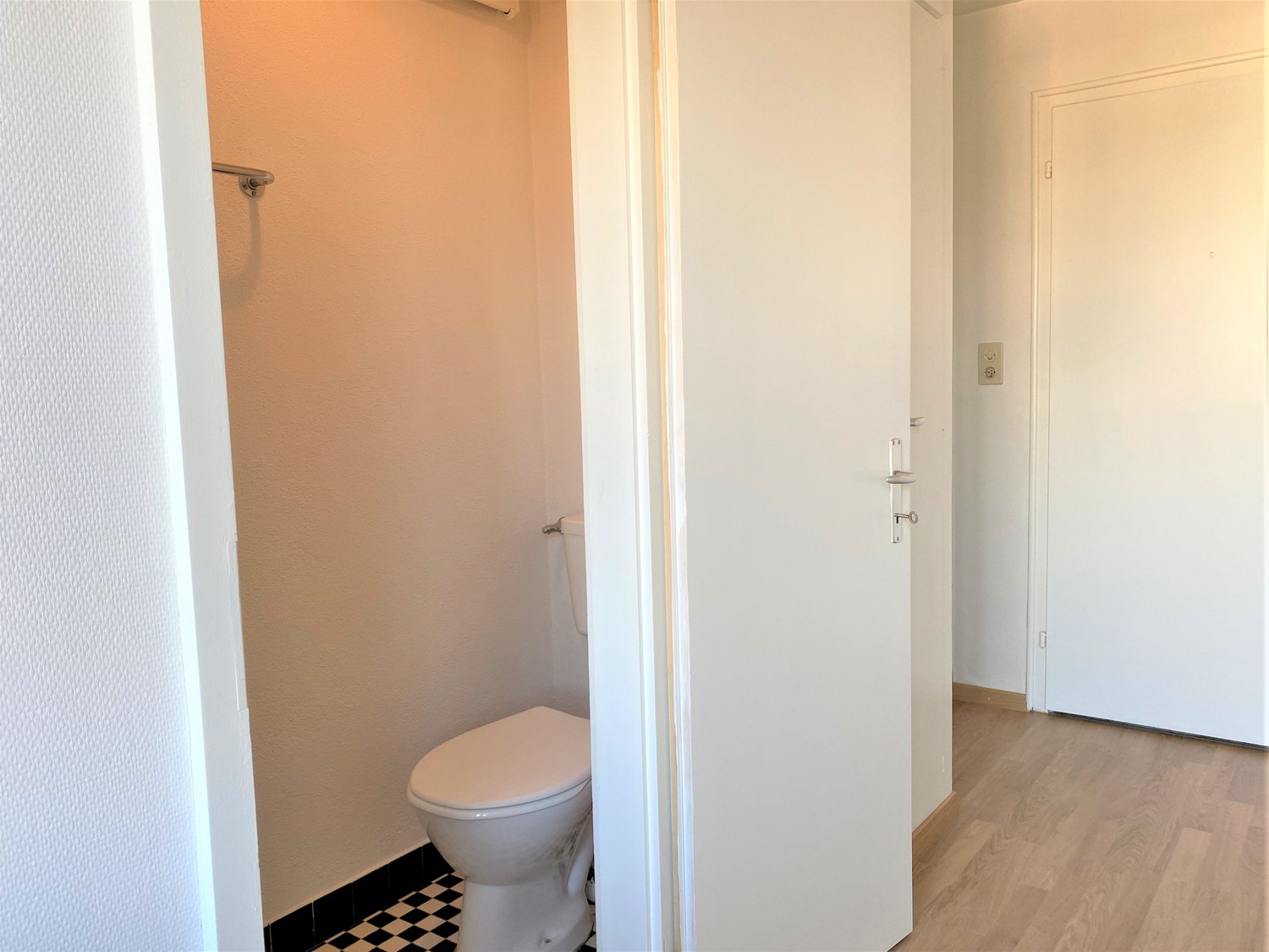 1 room apartment, Foto 5 von 7