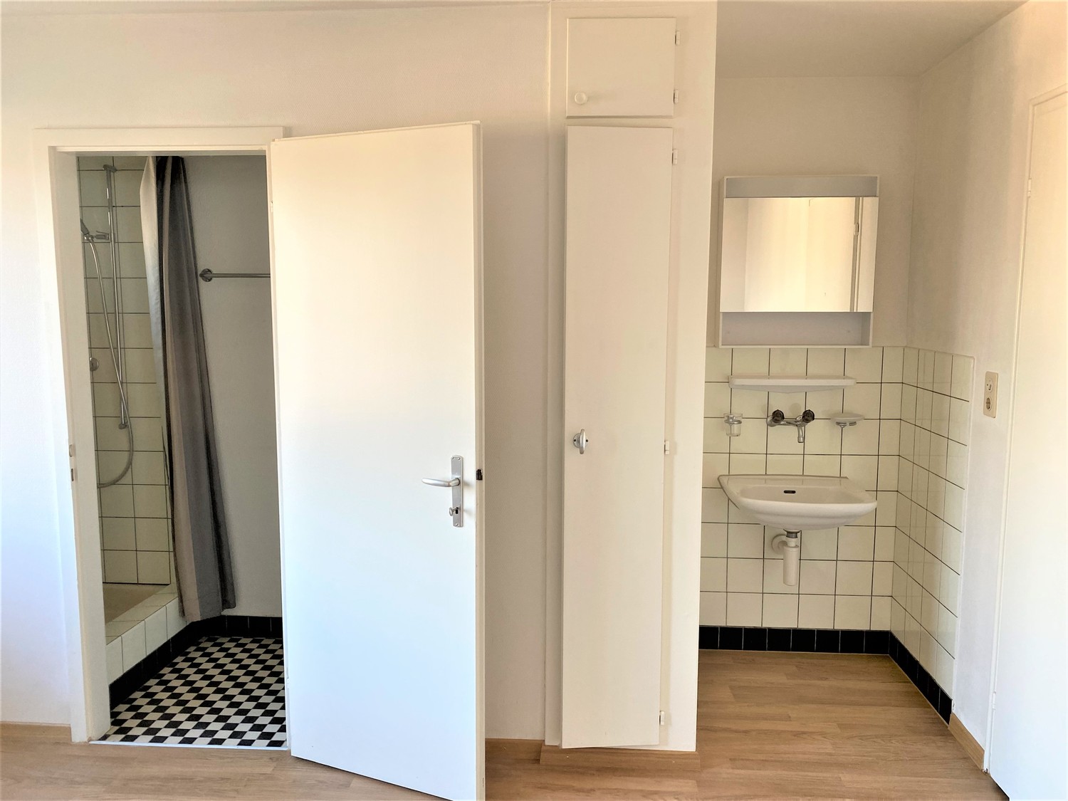 1 room apartment, Foto 3 von 7