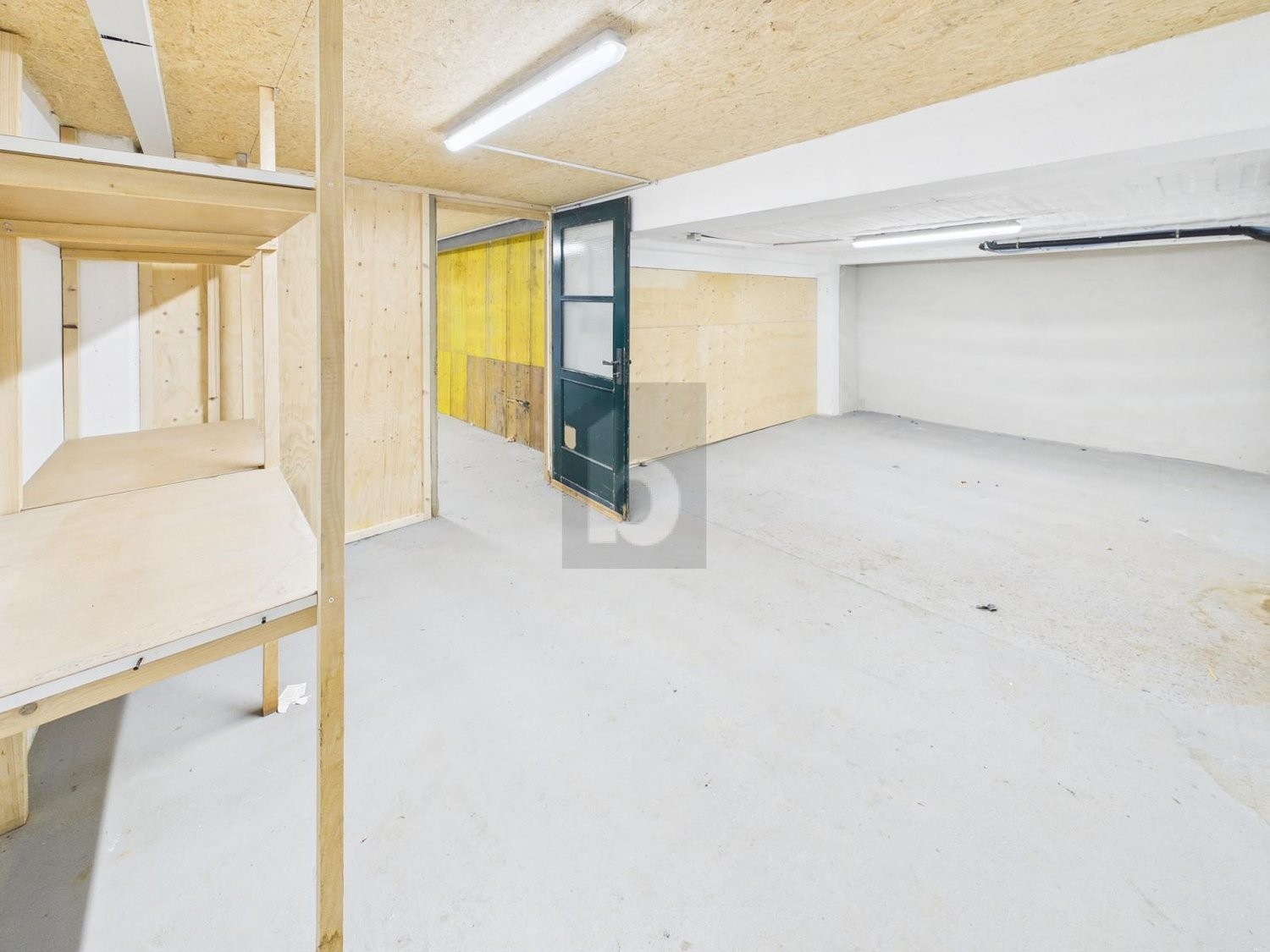340m² atelier