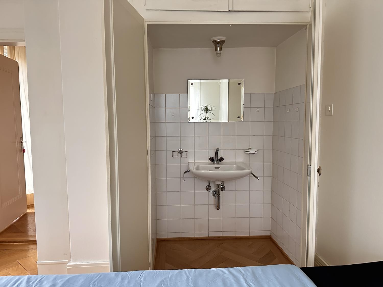 Chambre dans un appartement partagé