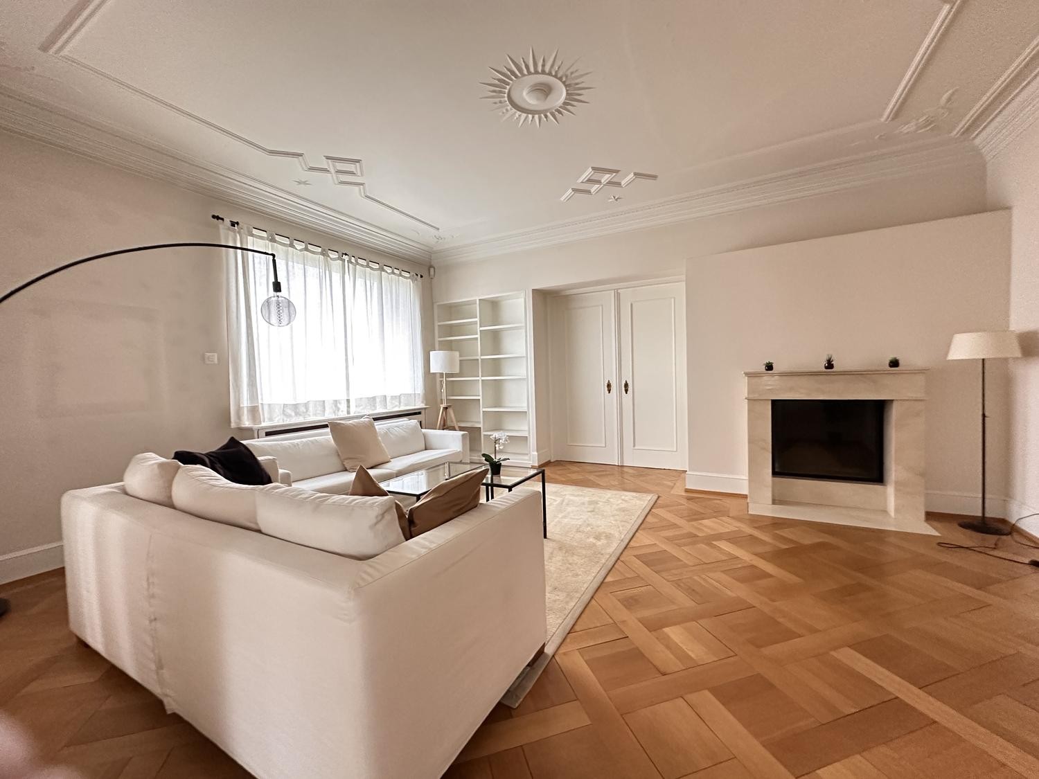 Chambre dans un appartement partagé