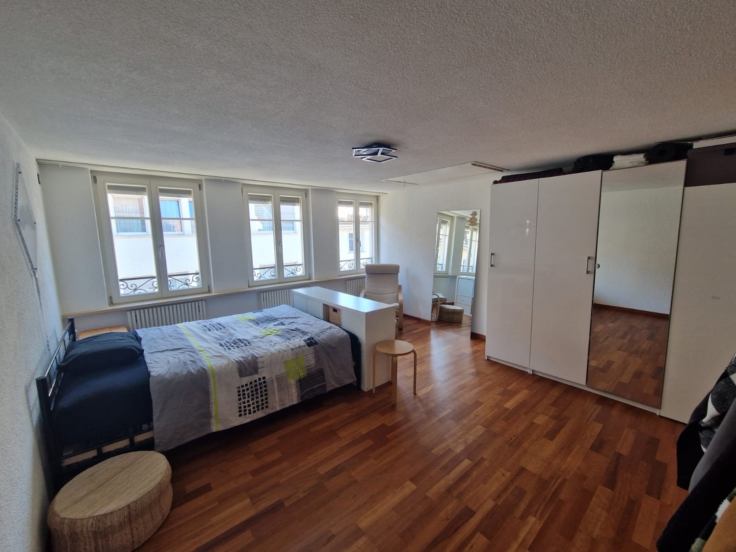 Chambre dans un appartement partagé