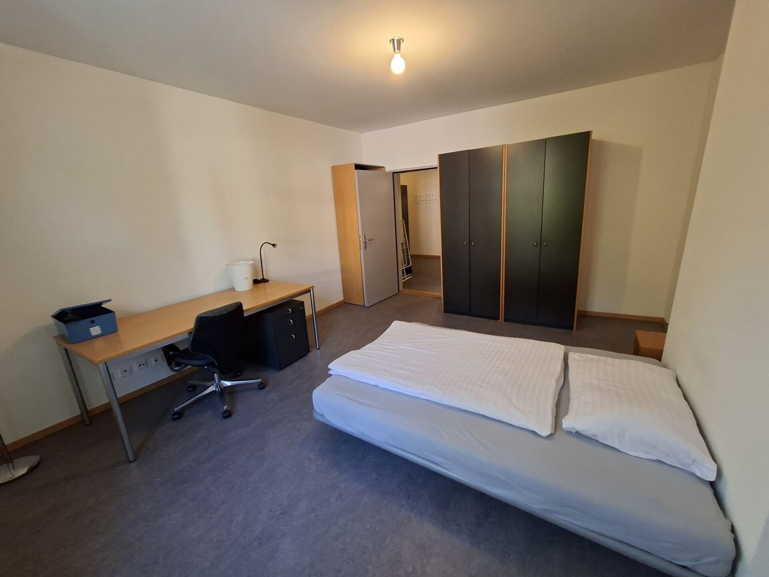 Room in a shared flat, Foto 3 von 7