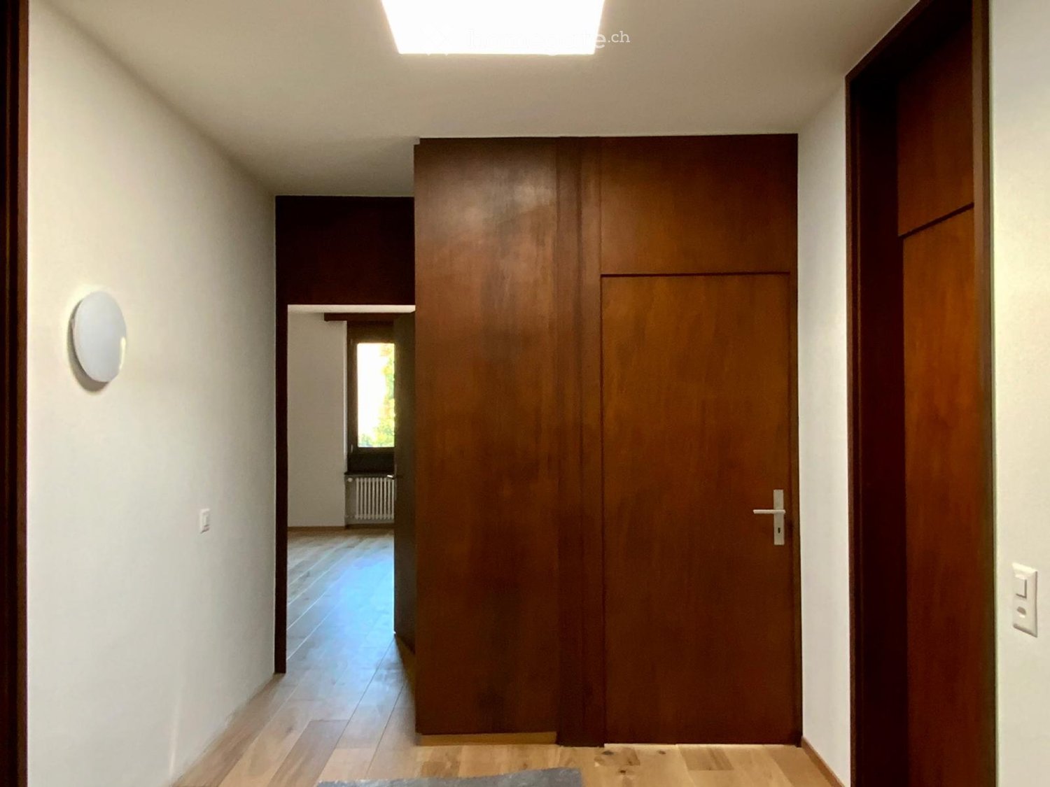 6 rooms apartment