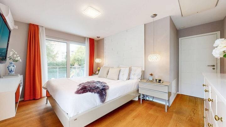 10 rooms single house, Foto 2 von 8