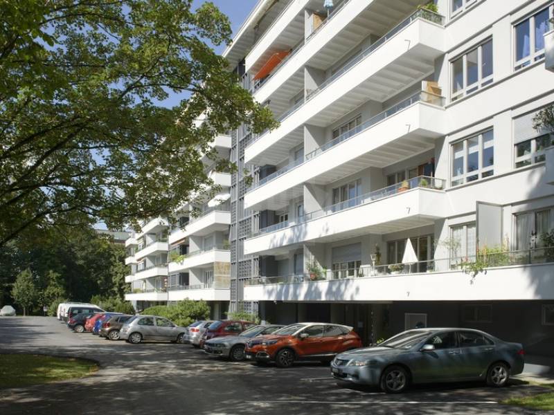 Covered slot, Foto 1 von 4