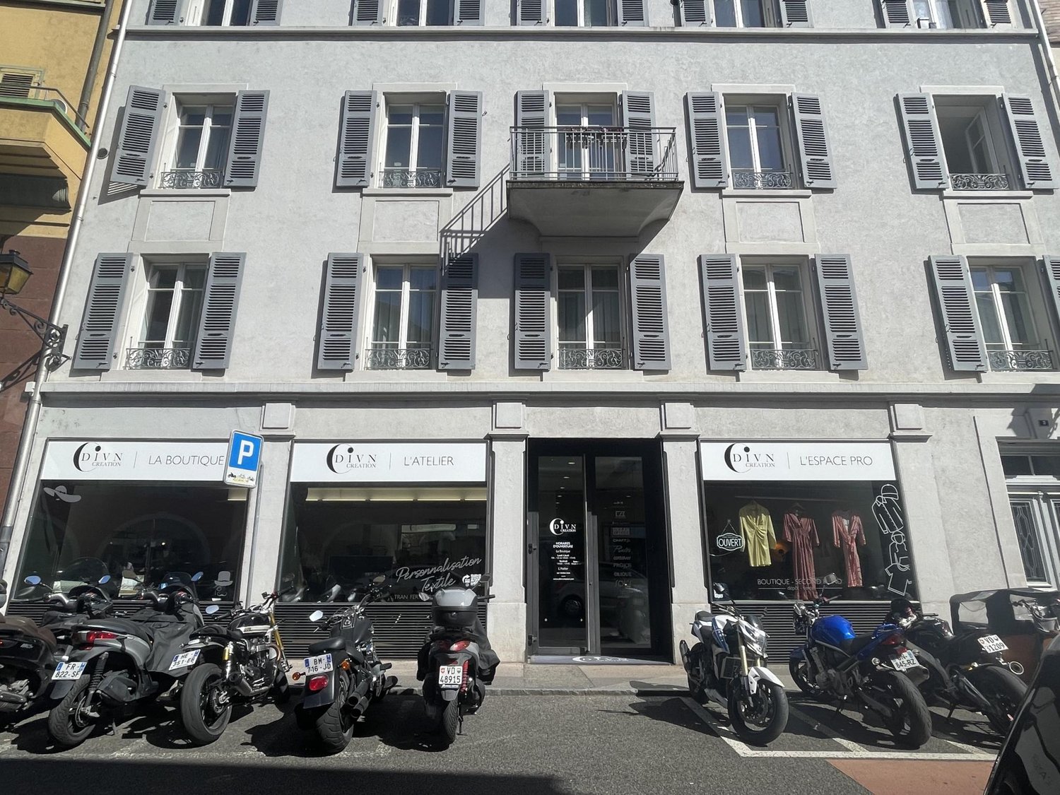 140m² arcade