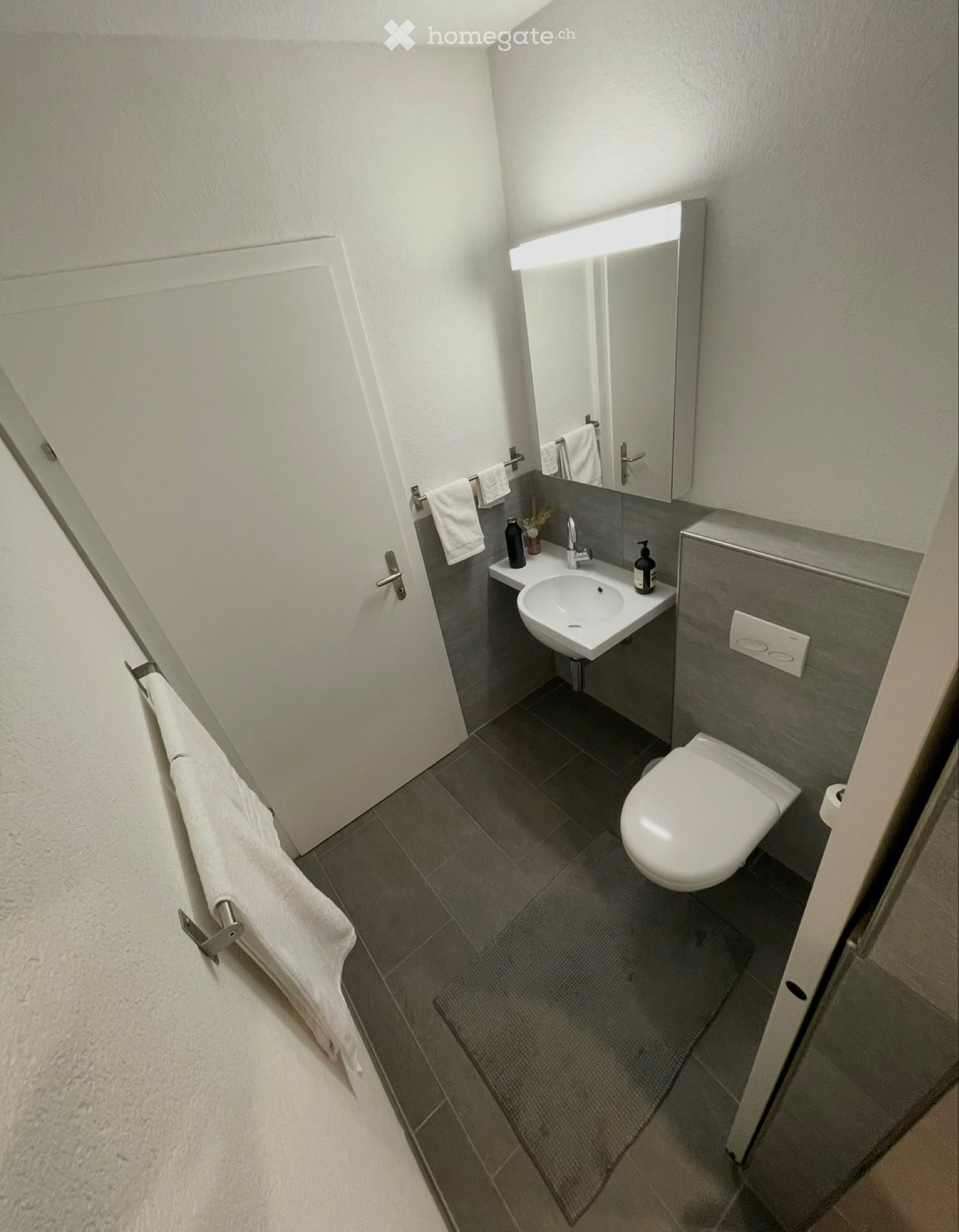 1 room single room, Foto 2 von 5