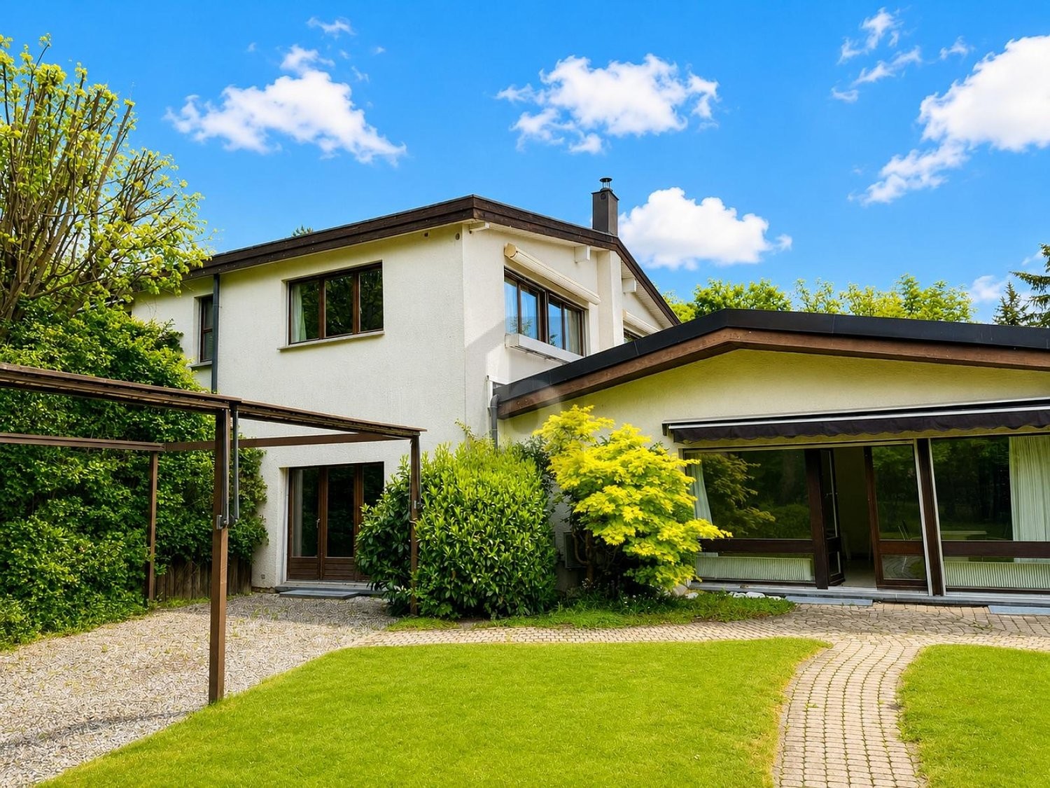 8 Zimmer Villa