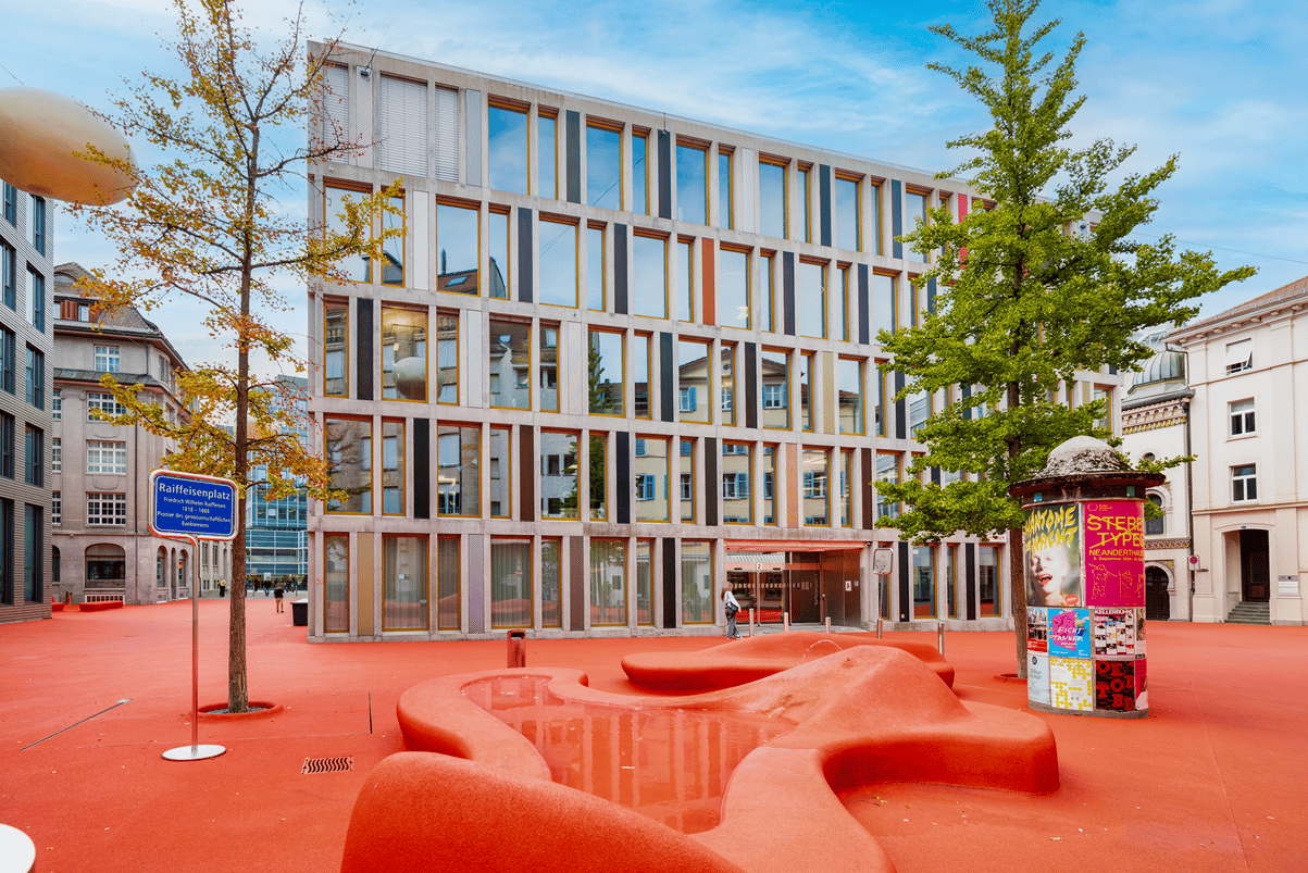 1390m² office