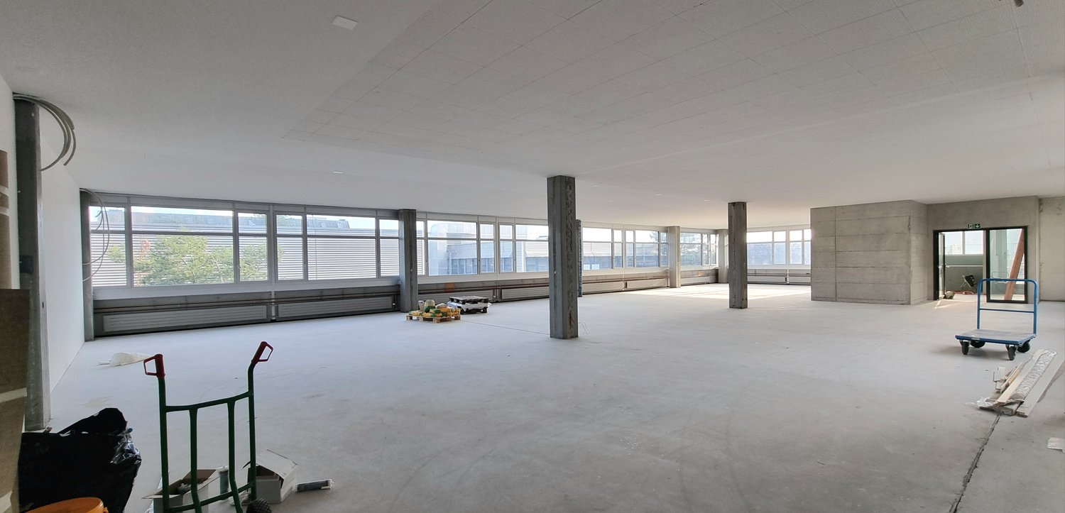 349m² office, photo 4 of 8