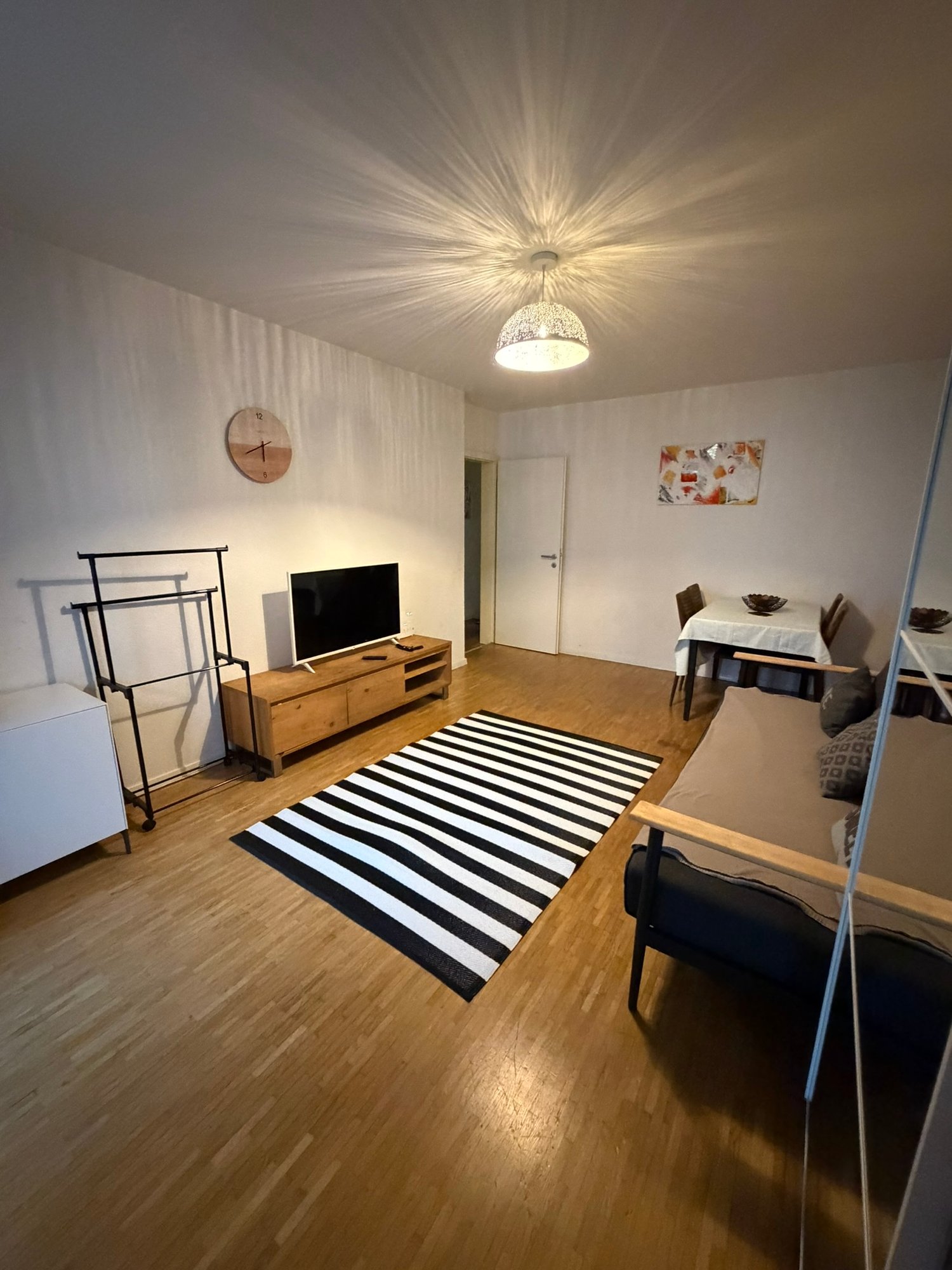 2 ½ Zimmer möblierte Wohnung, Foto 2 von 10