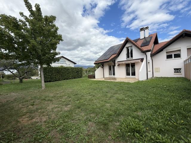 6-Zimmer-Reihenhaus, Foto 1 von 10