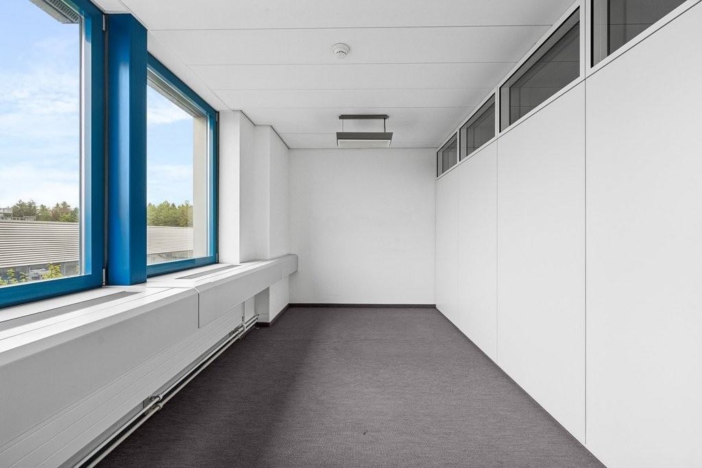 581m² commercial