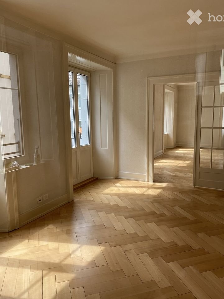 6-Zimmer-Wohnung, Foto 2 von 5