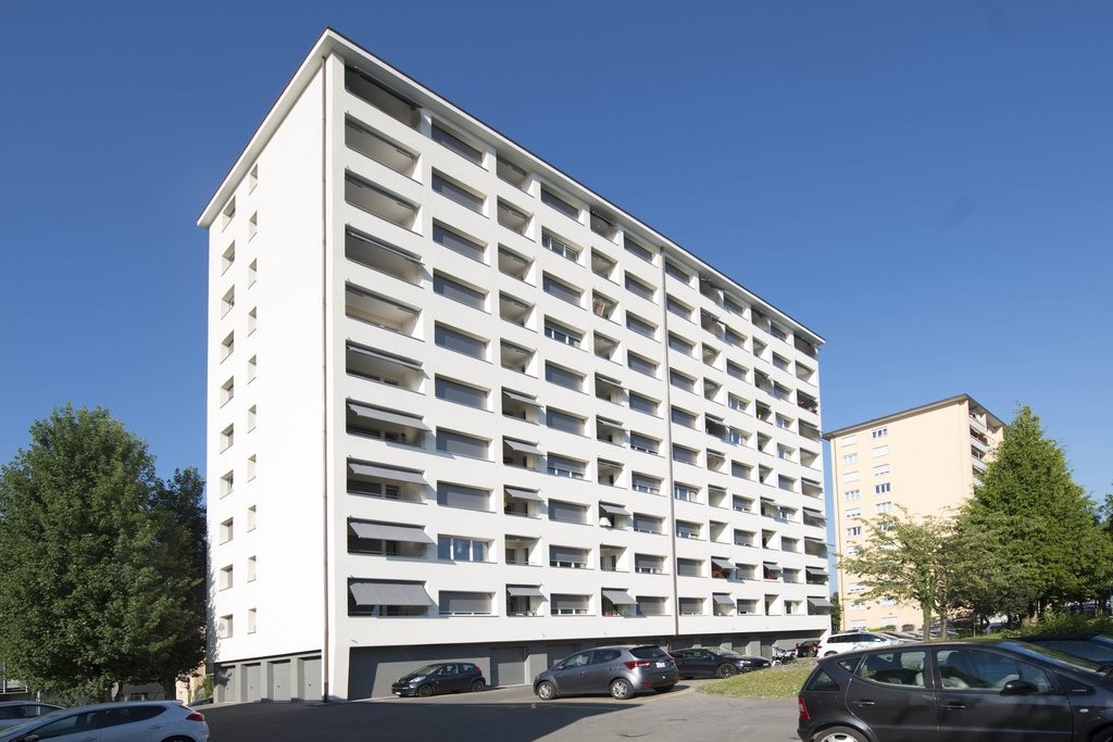 Überdachter Veloparkplatz