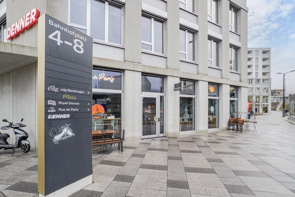 70m² office