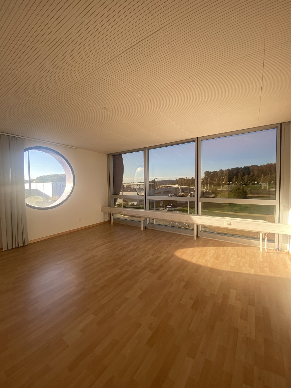 152m² office