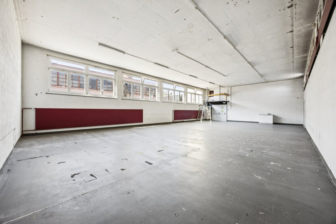 670m² commercial