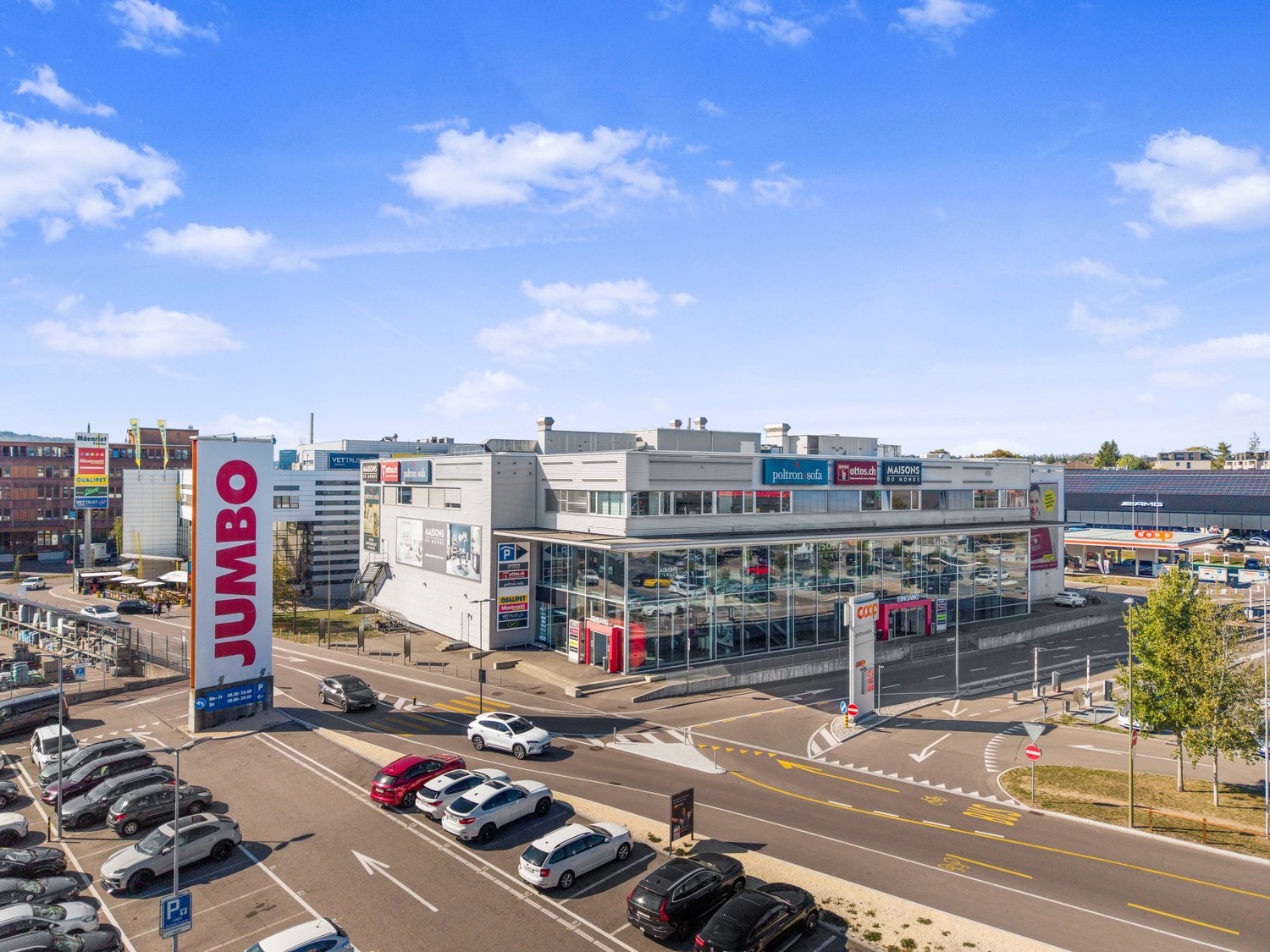 2700m² commercial