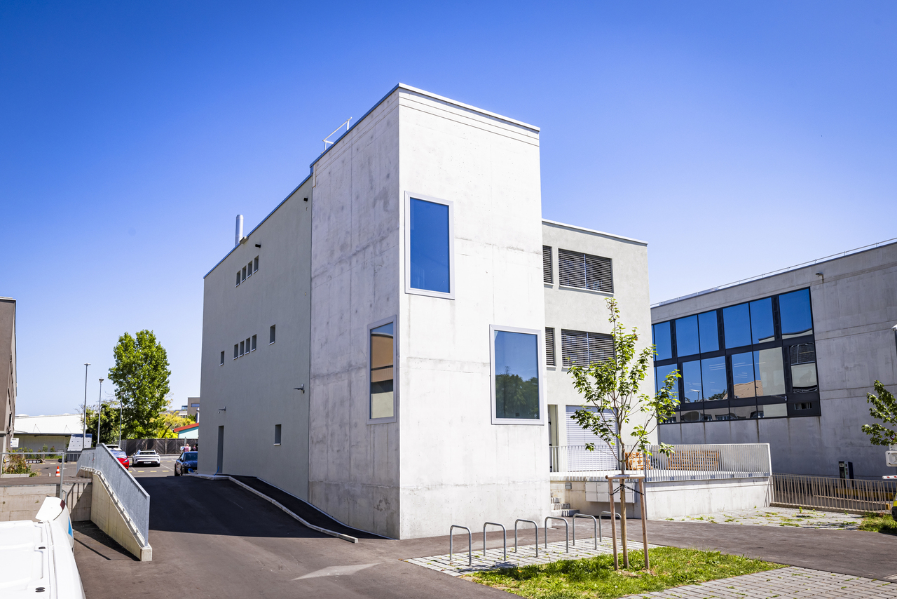 55m² office