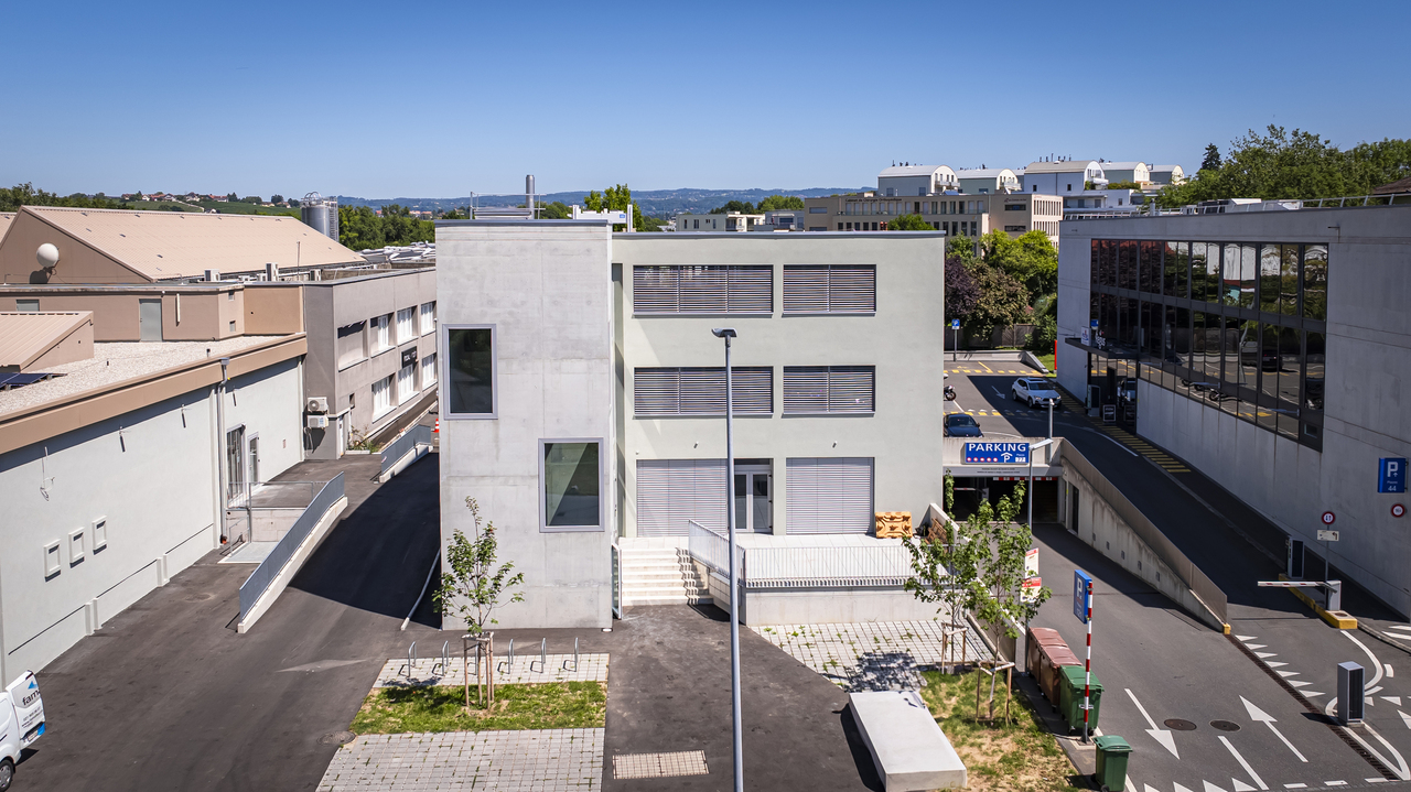 55m² office