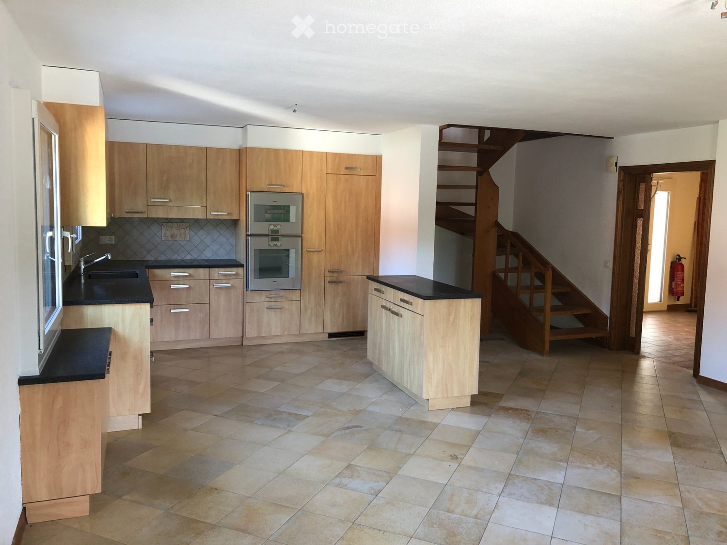 6-Zimmer-Wohnung, Foto 1 von 4