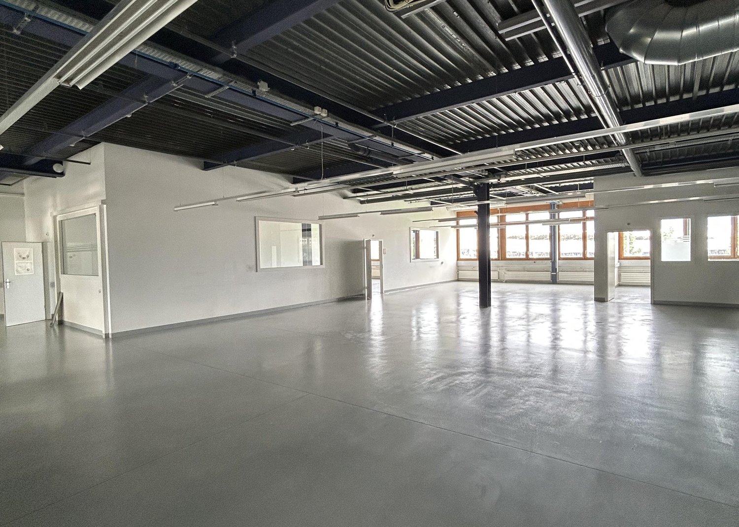 176m² Industrieobjekt, Foto 3 von 10