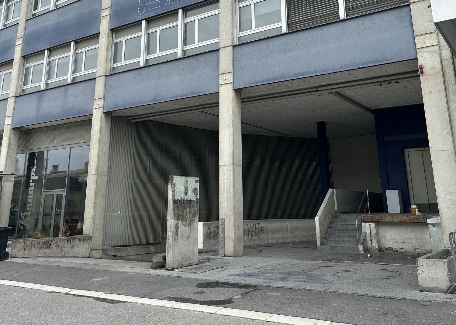 176m² Industrieobjekt, Foto 2 von 10