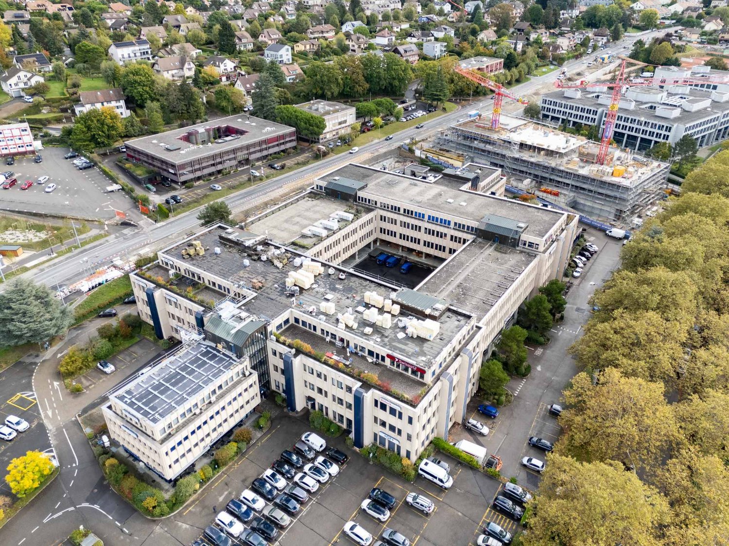 234m² Büro, Foto 2 von 8