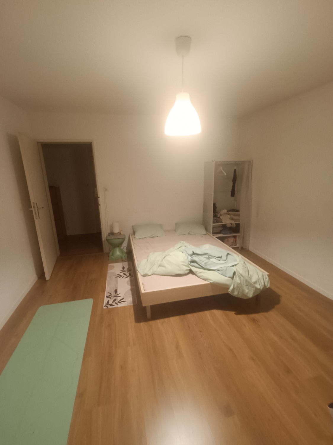 Zimmer in einer Wohngemeinschaft, Foto 1 von 9