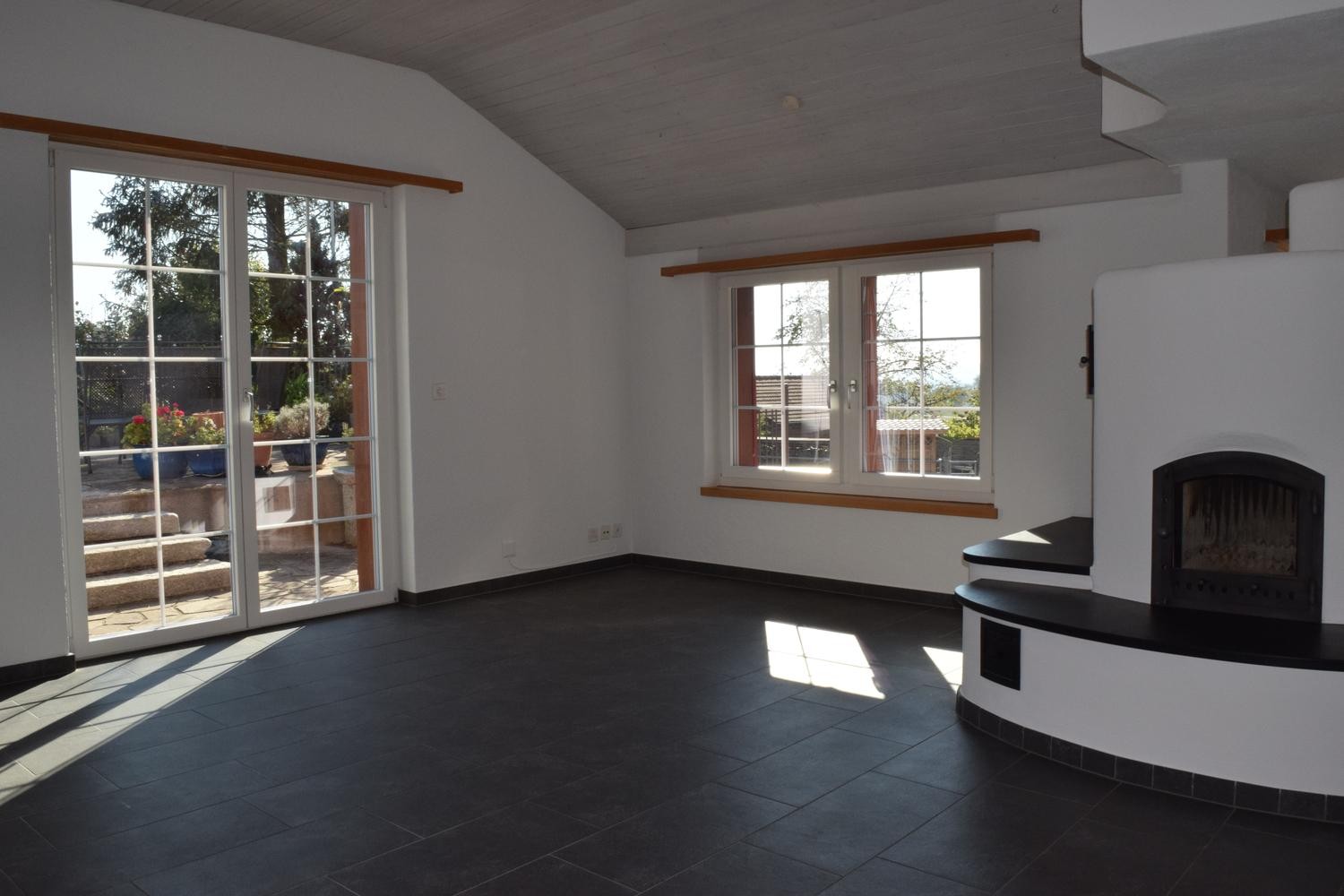 8 rooms single house