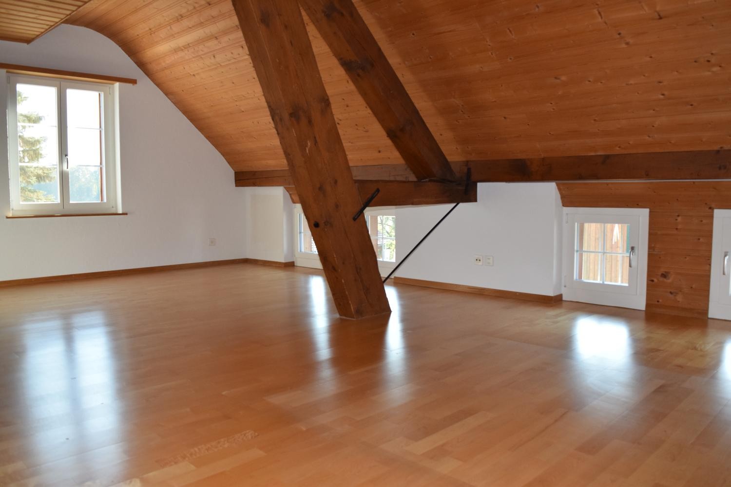 8 rooms single house