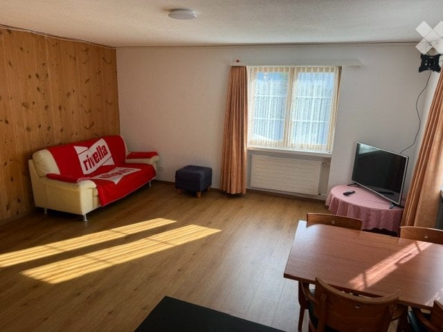 1 room single room