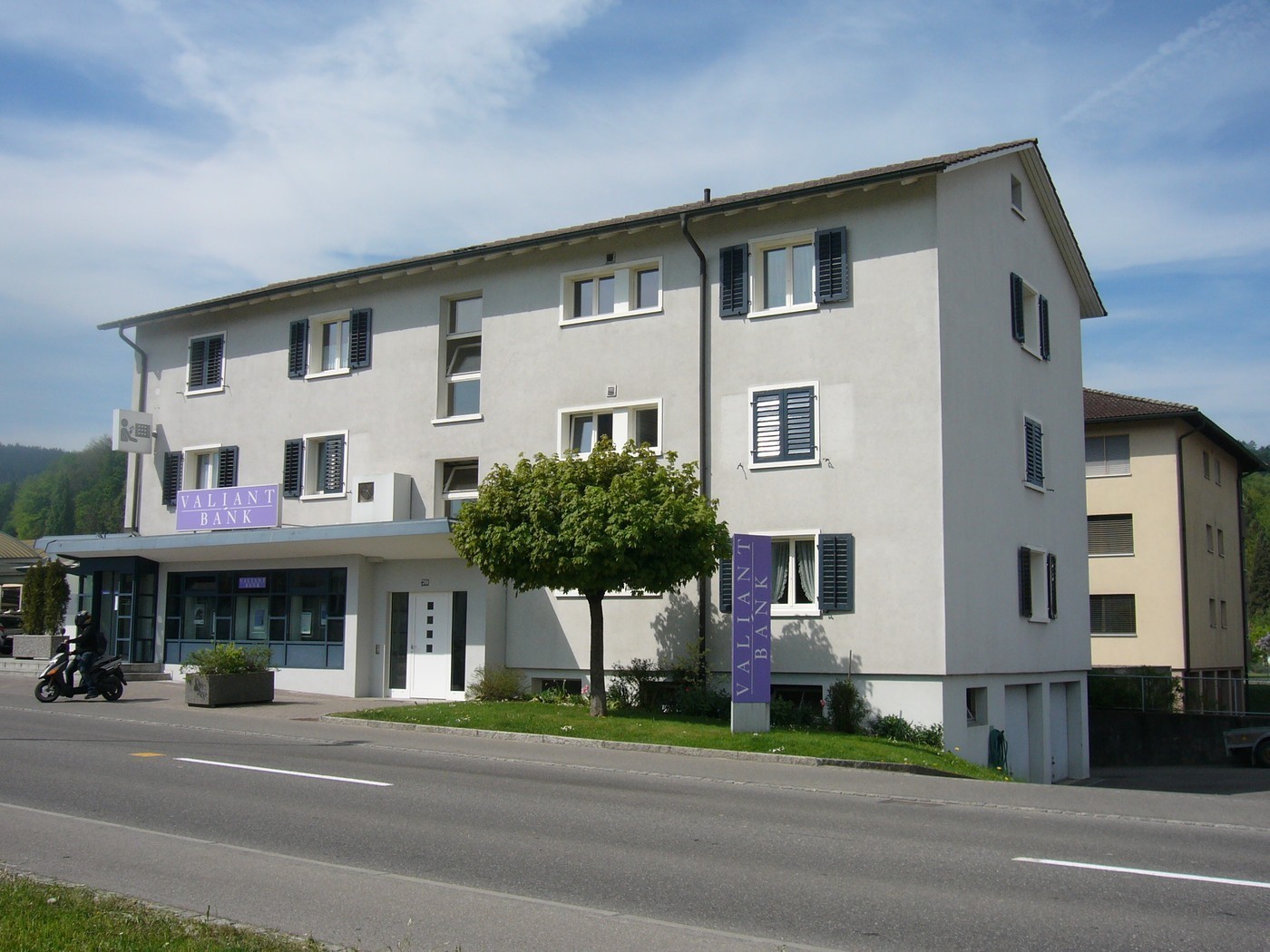 141m² office