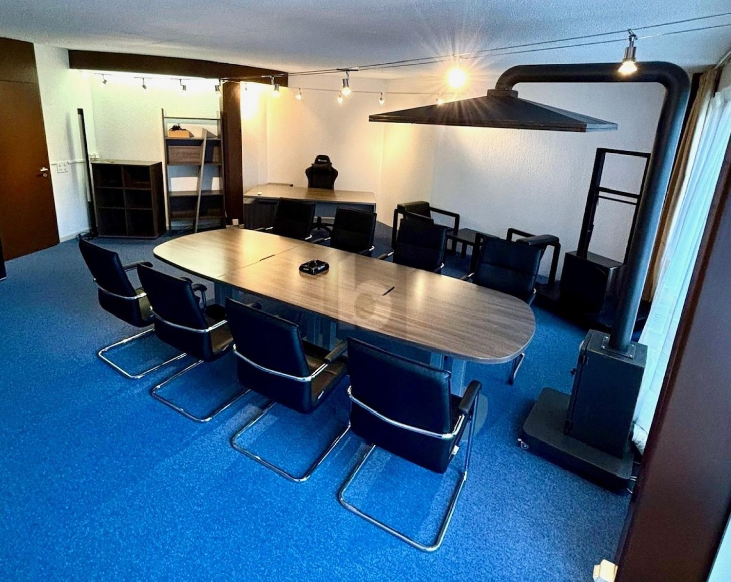80m² Büro