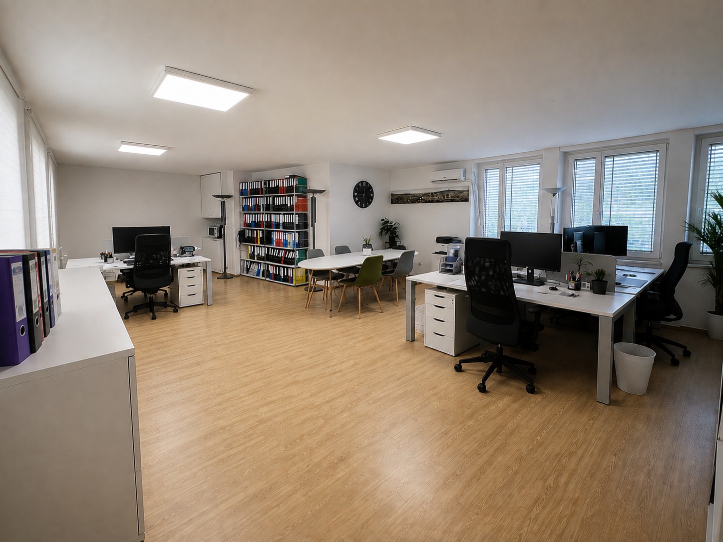 Büro, Foto 2 von 3