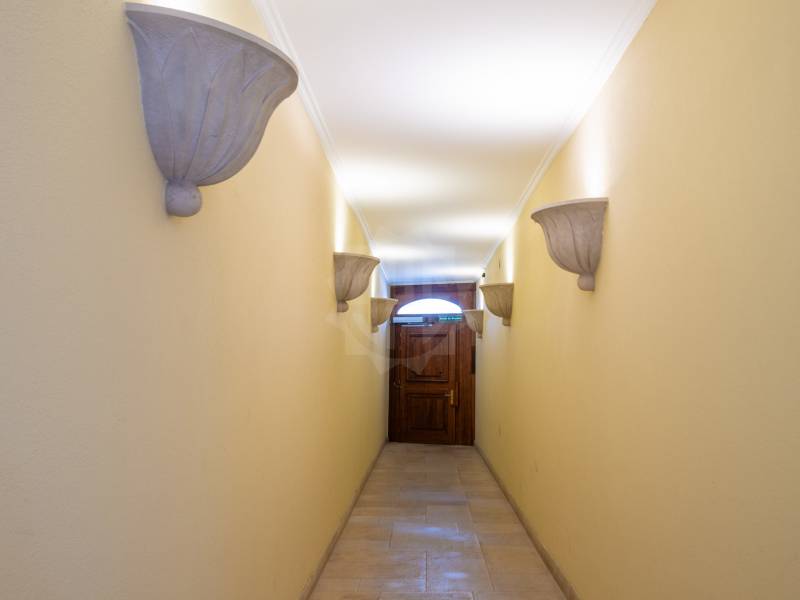 156m² Büro, Foto 3 von 4