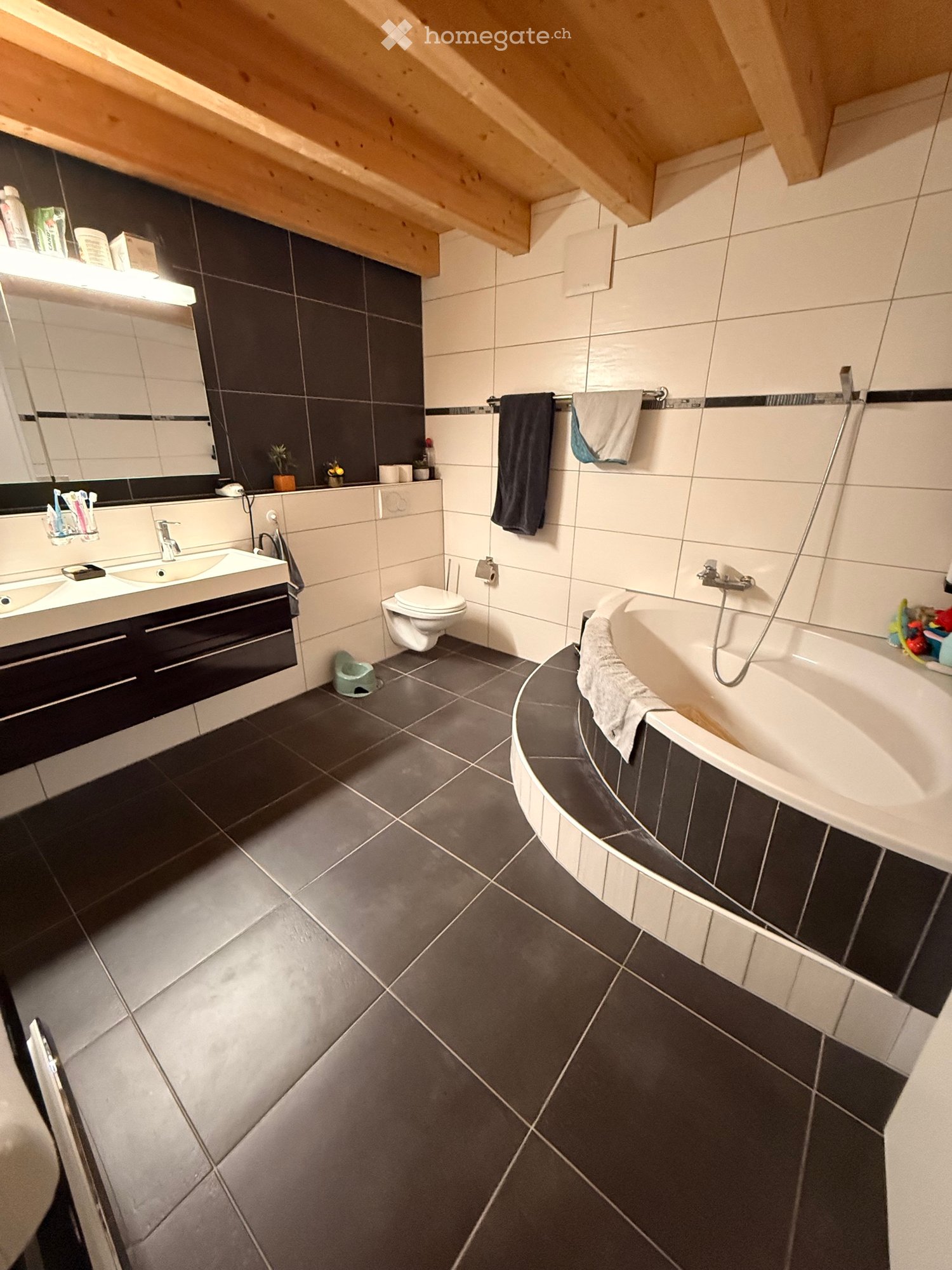 4-Zimmer-Wohnung, Foto 3 von 5