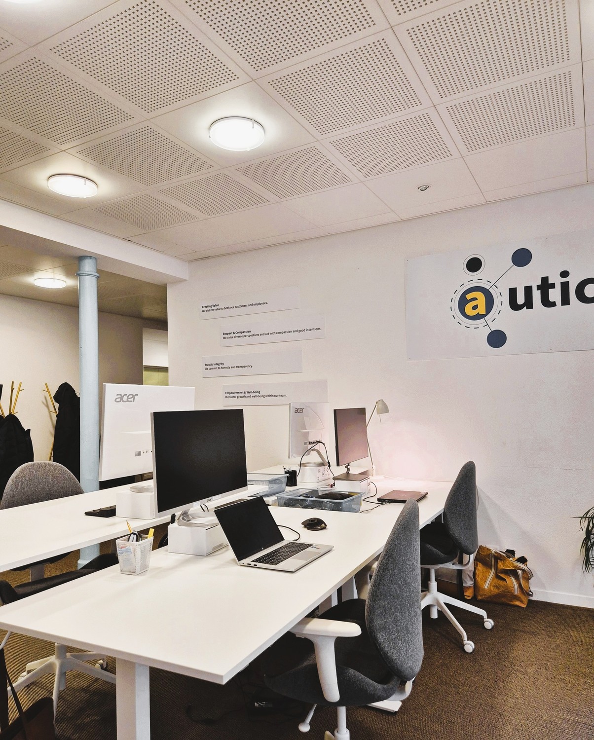 97m² office, Foto 1 von 7