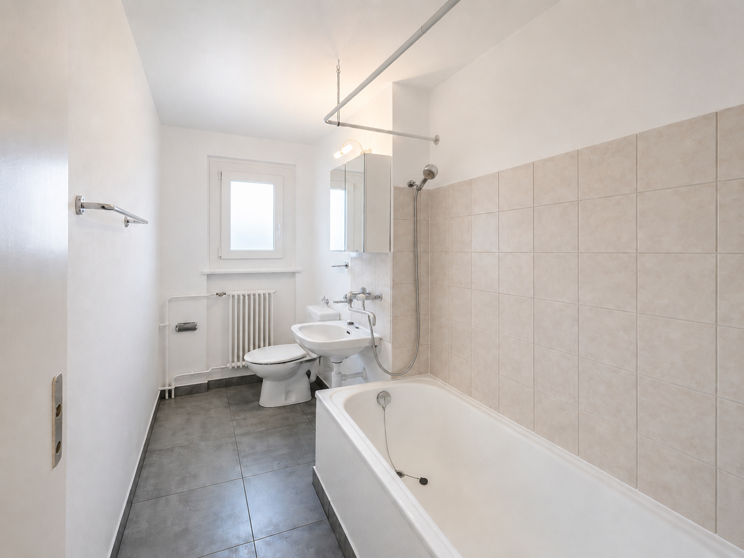 2 ½ Zimmer-Wohnung, Foto 2 von 4