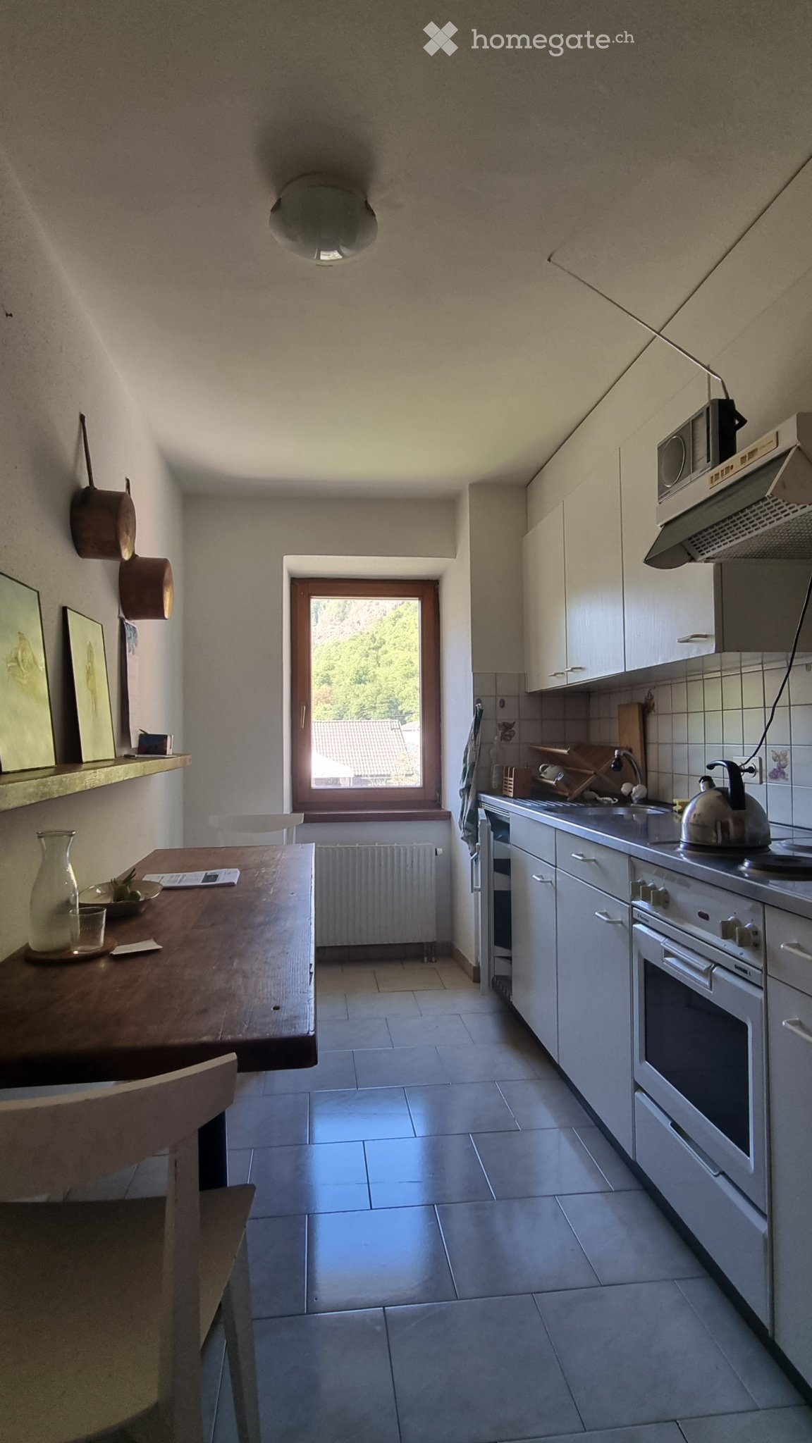 2 ½ Zimmer Wohnung
2 ½ Zimmer Wohnung, suche Nachmieter ab November.
Eingangskorridor, Wohnküche, Zimmer, Wohnzimmer und Bad. Nordwest-Ausrichtung. Miete 685.- pro Monat inklusive Nebenkosten. Parkplatz möglich 50.- pro Monat, Foto 5 von 5