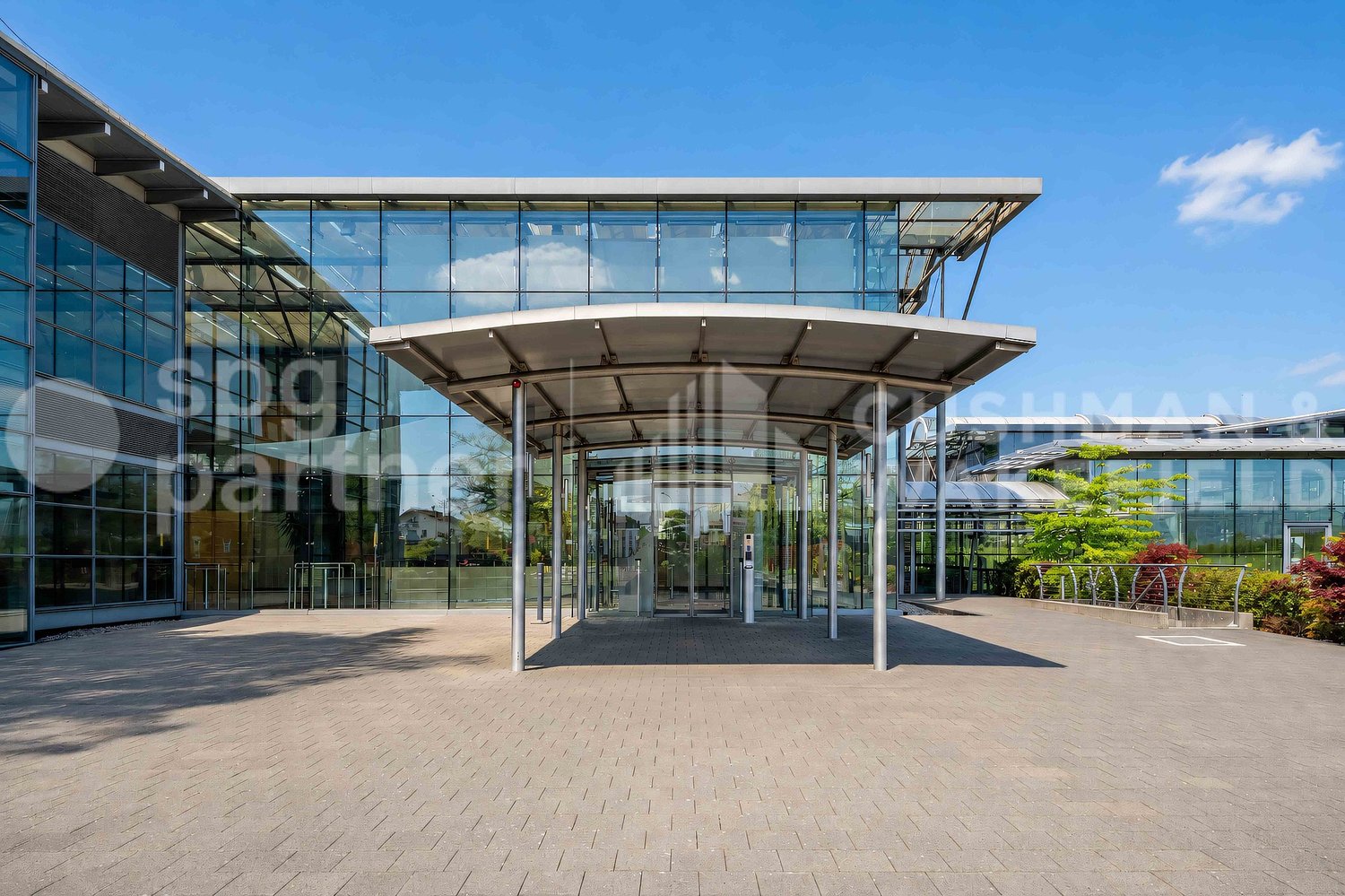 1450m² office, photo 1 of 10