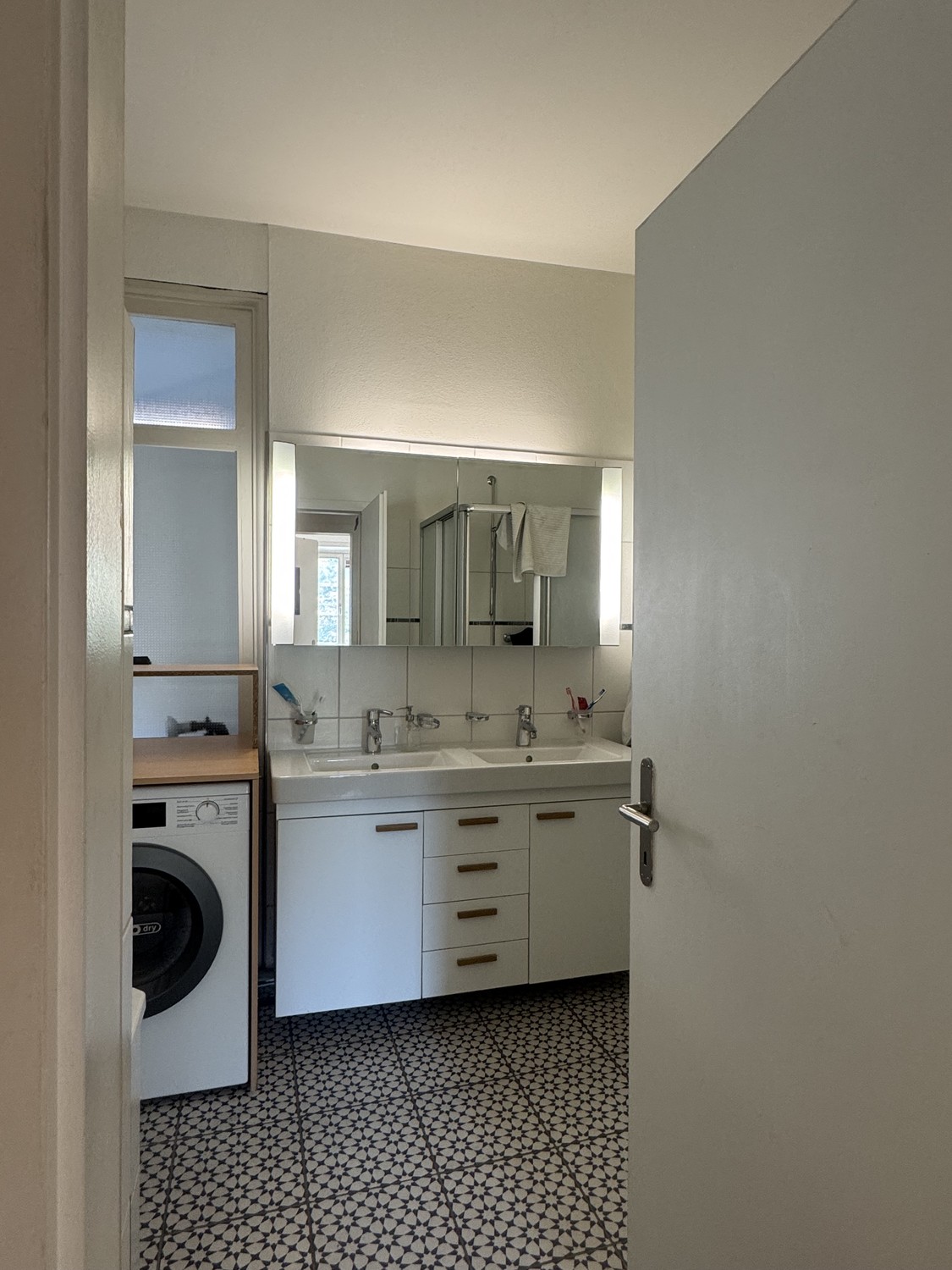 Room in a shared flat, Foto 4 von 6
