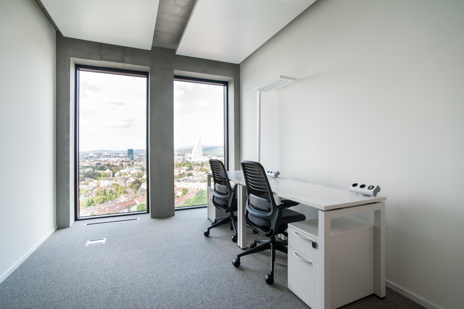 Office, Foto 2 von 7
