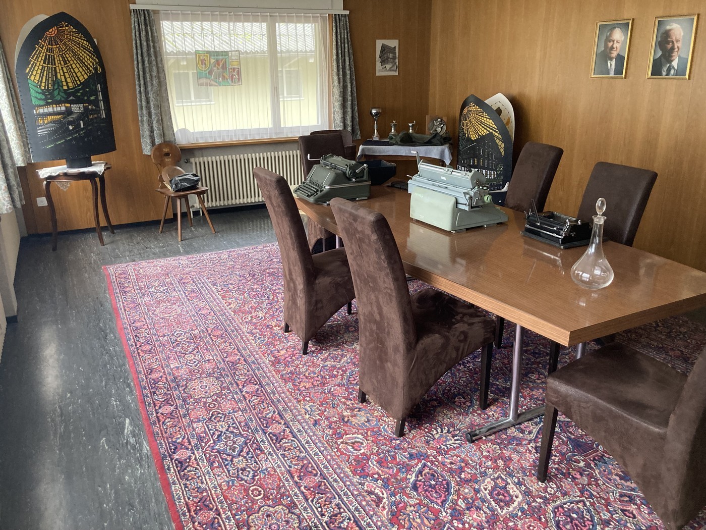 150m² office