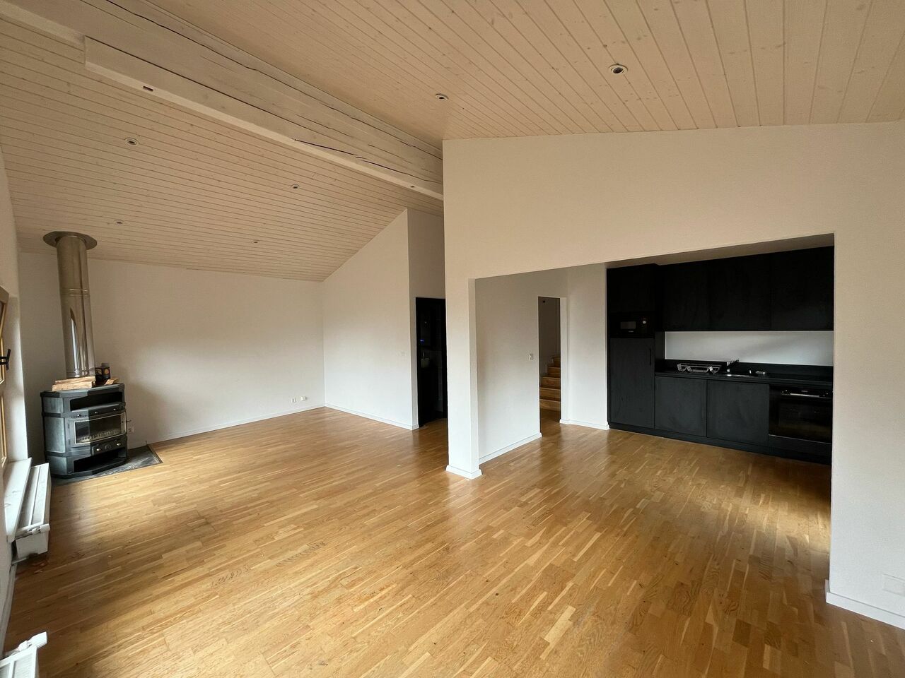 5-Zimmer-Wohnung, Foto 1 von 9