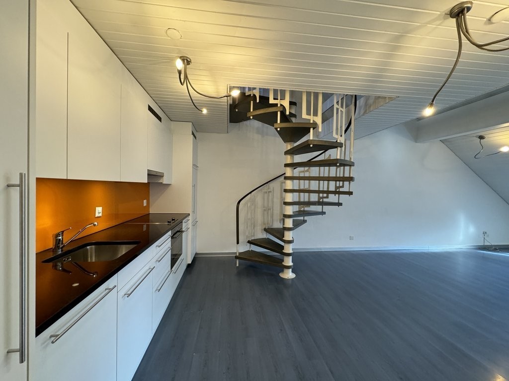 4 rooms attic flat