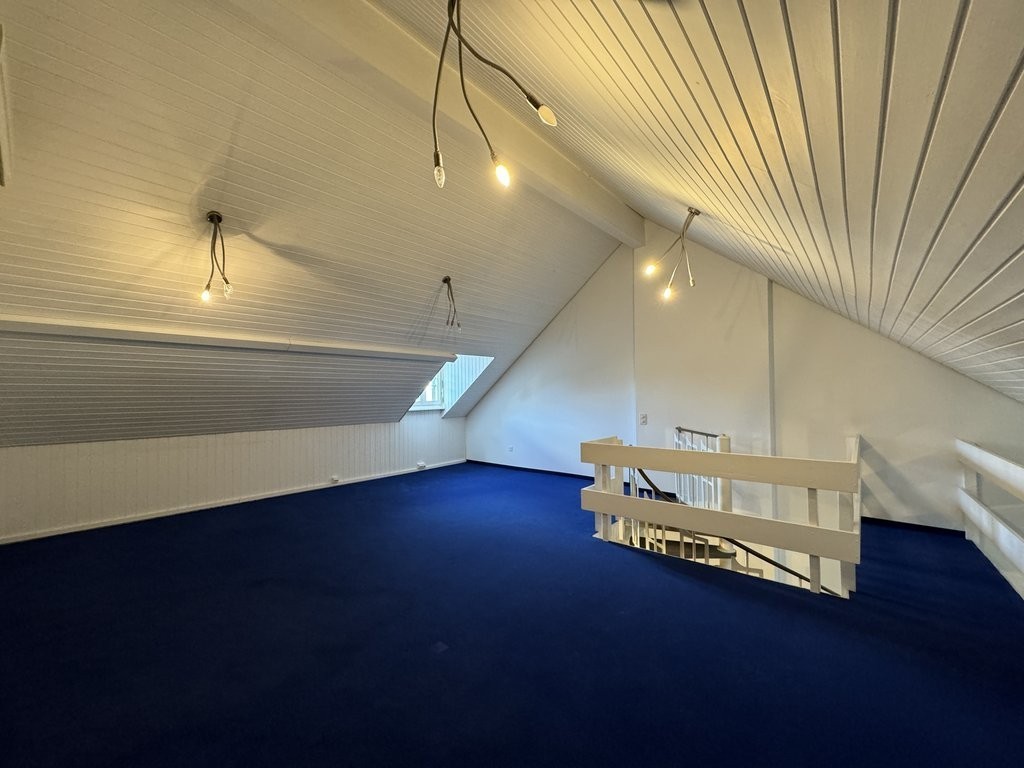 4 rooms attic flat