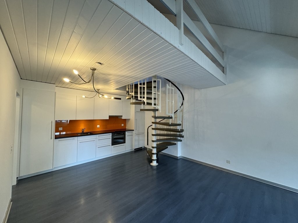 4 rooms attic flat